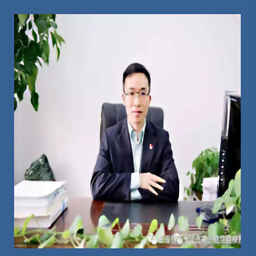 齊昊，就職于長春市軌道交通集團，總工程師，高級主管。